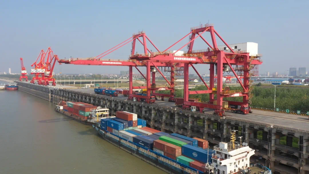 湖南華洋弘騰國際貨運代理有限公司 湖南國際海運代理、貨物運輸代理、貨物報關(guān)、報檢